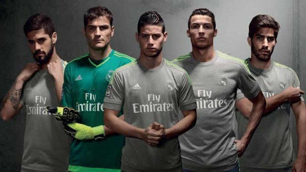 Áo Real Madrid 2015 - 2016 màu xám -3